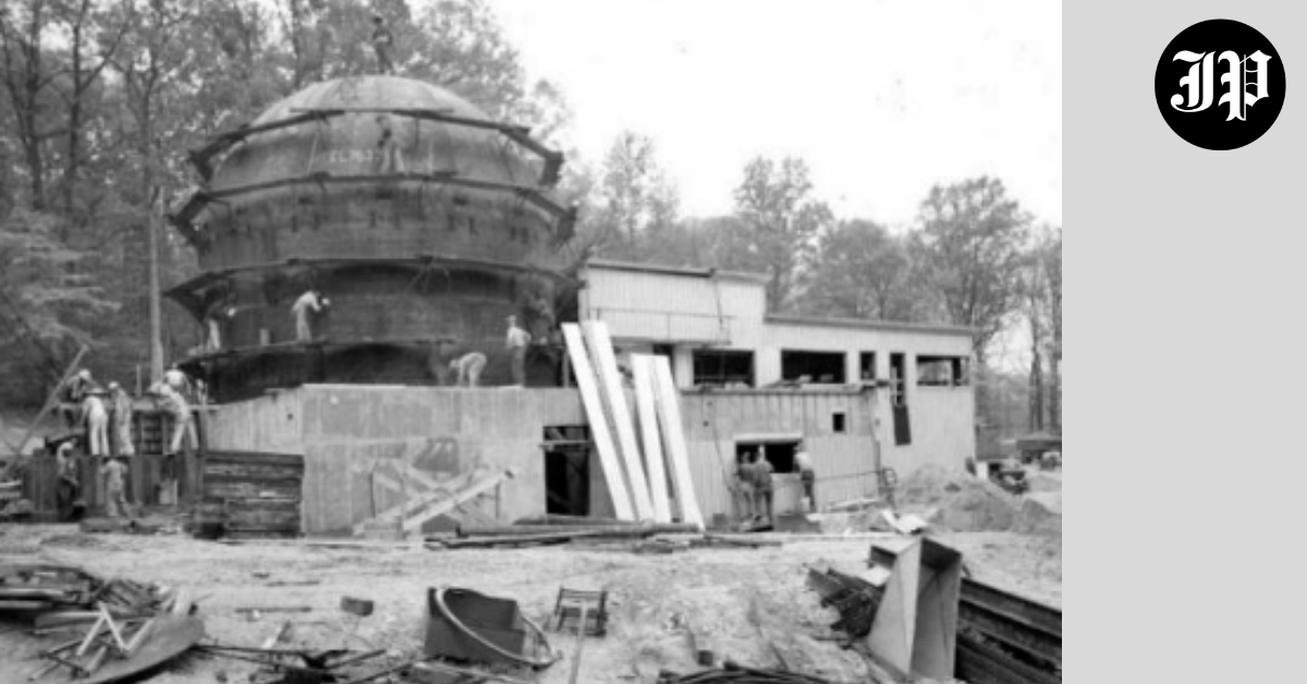 The Forgotten Legacy of the SM-1 Nuclear Reactor: A Historical Review of its Development and Impact